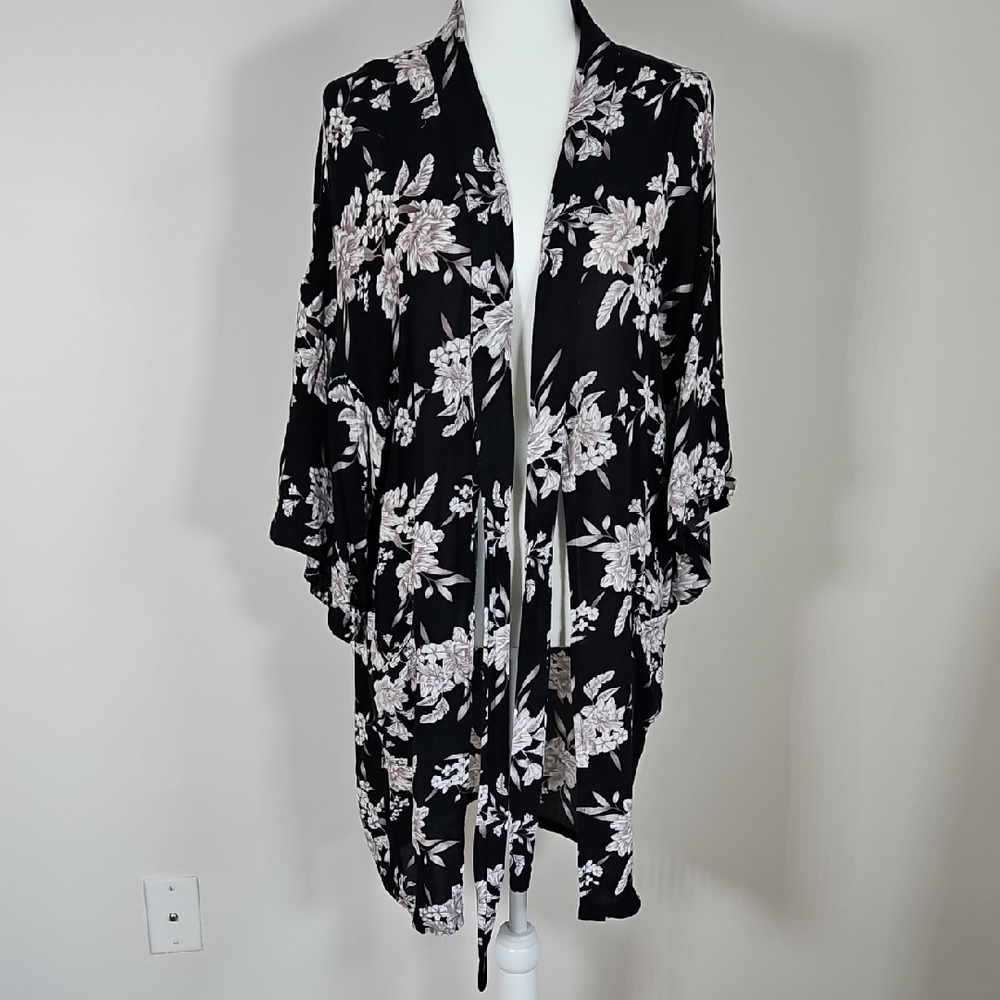 Spiritual Gangster OS Robe Rayon Black Floral Attached Front Tie